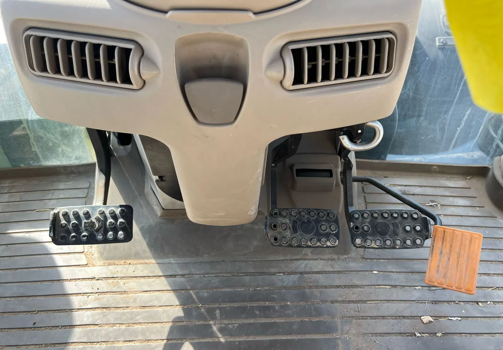 2019 John Deere 6155R