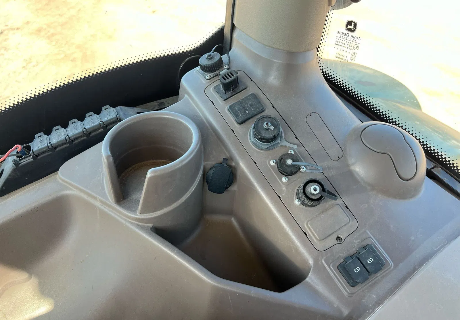 2019 John Deere 6155R