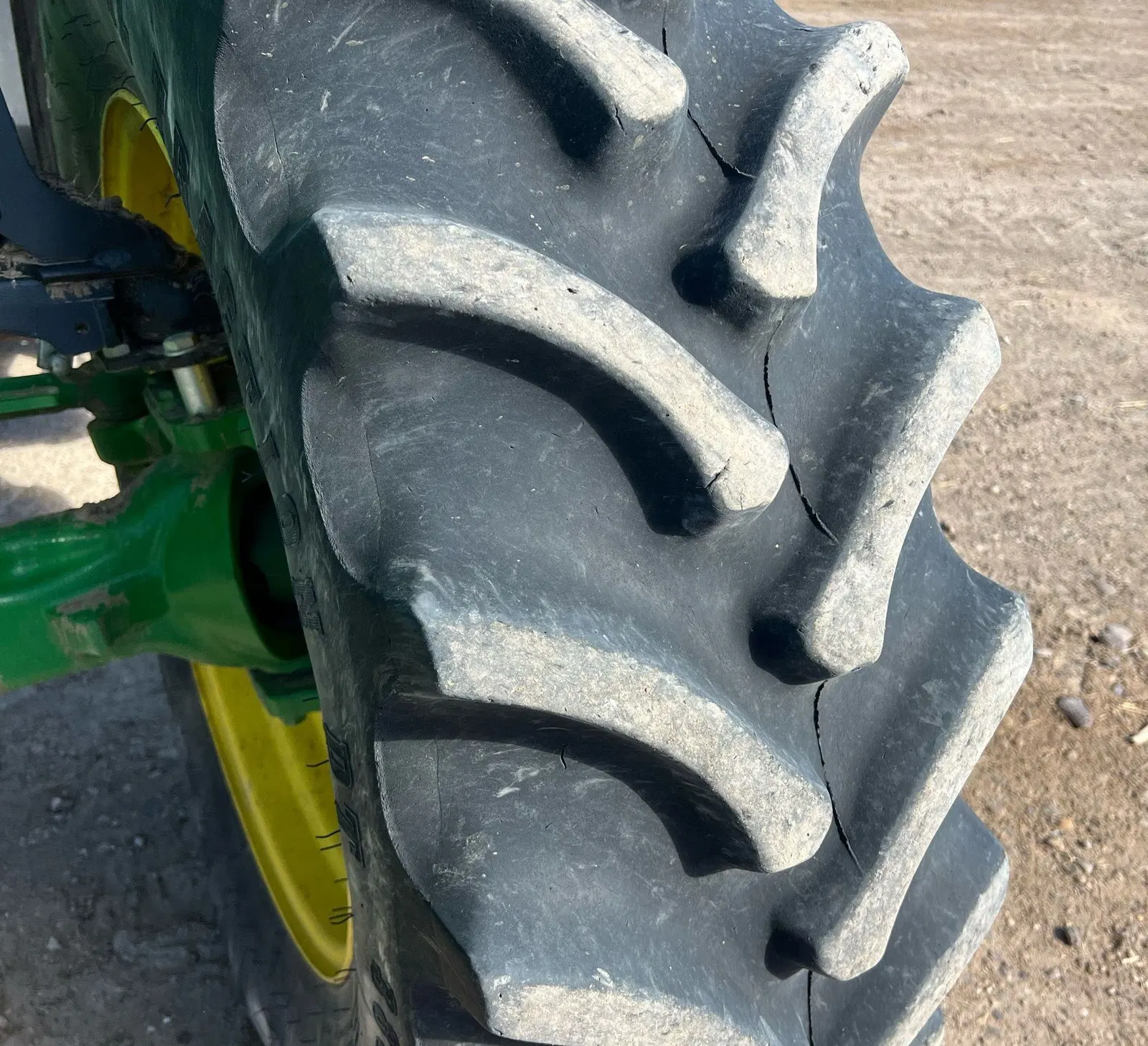 2019 John Deere 6155R