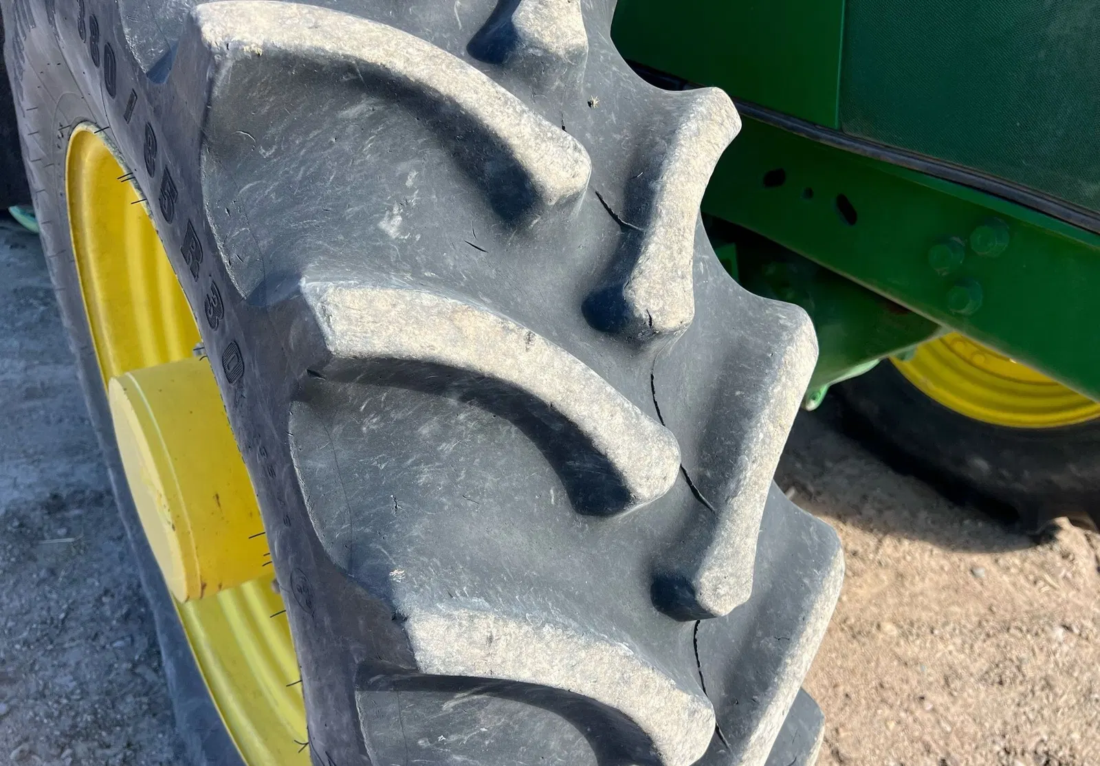 2019 John Deere 6155R