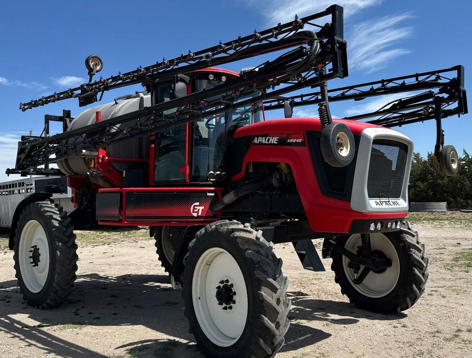2019 Apache AS1240