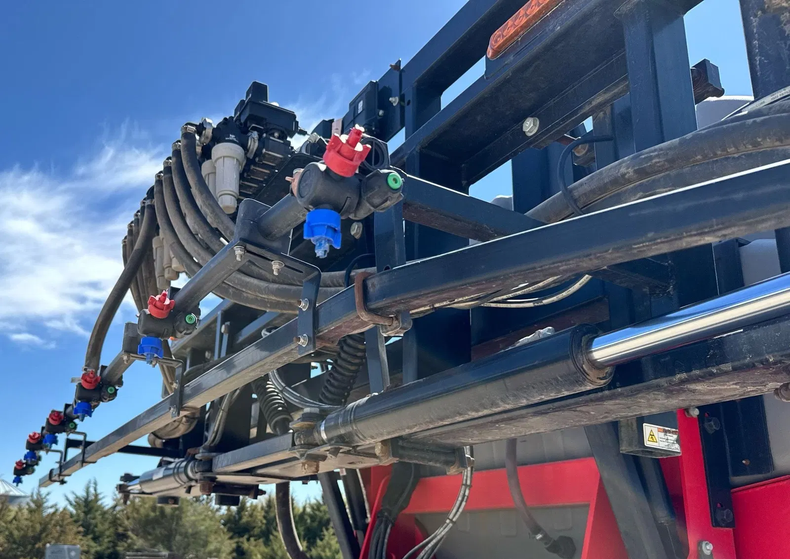2019 Apache AS1240