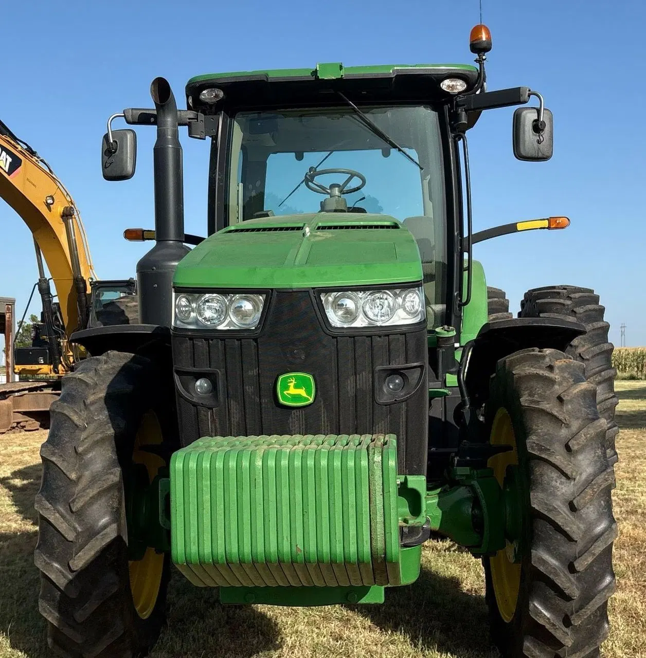 2011 John Deere 8260R