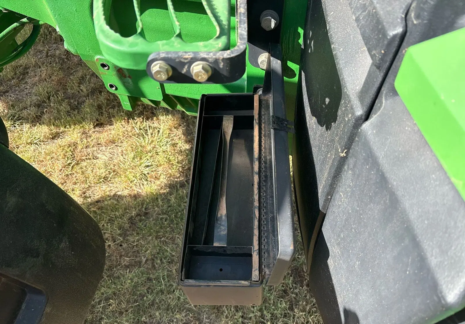 2011 John Deere 8260R