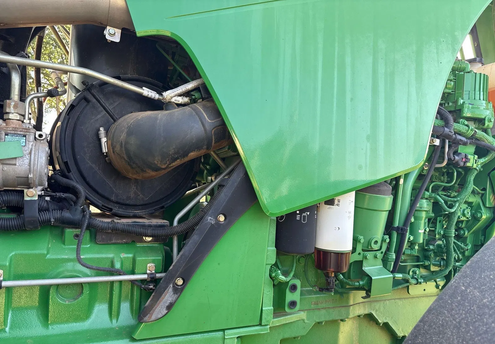 2011 John Deere 8260R