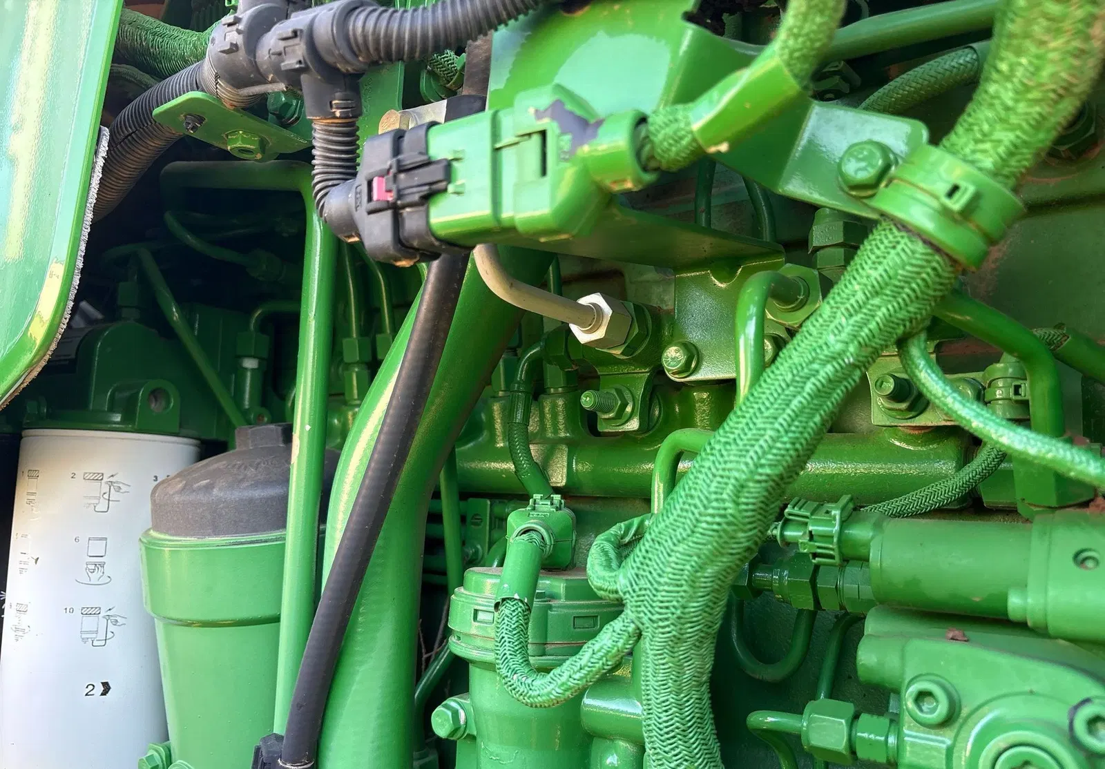 2011 John Deere 8260R