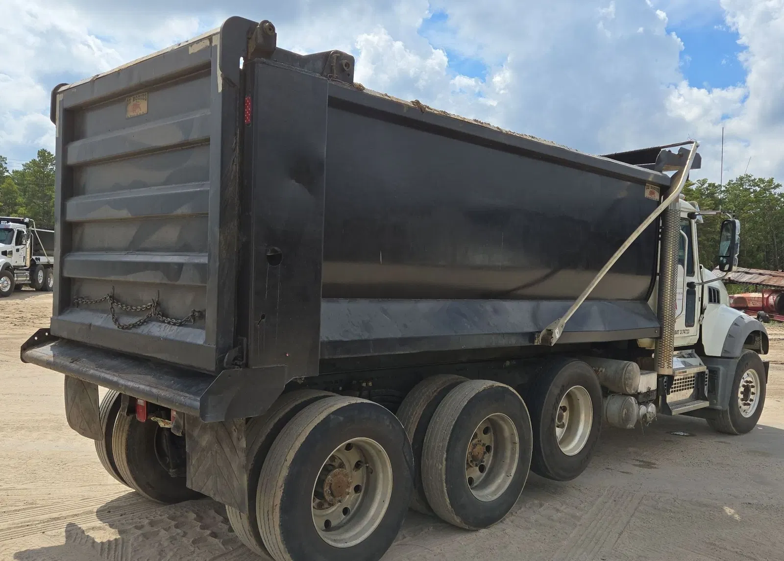 2019 Mack Granite