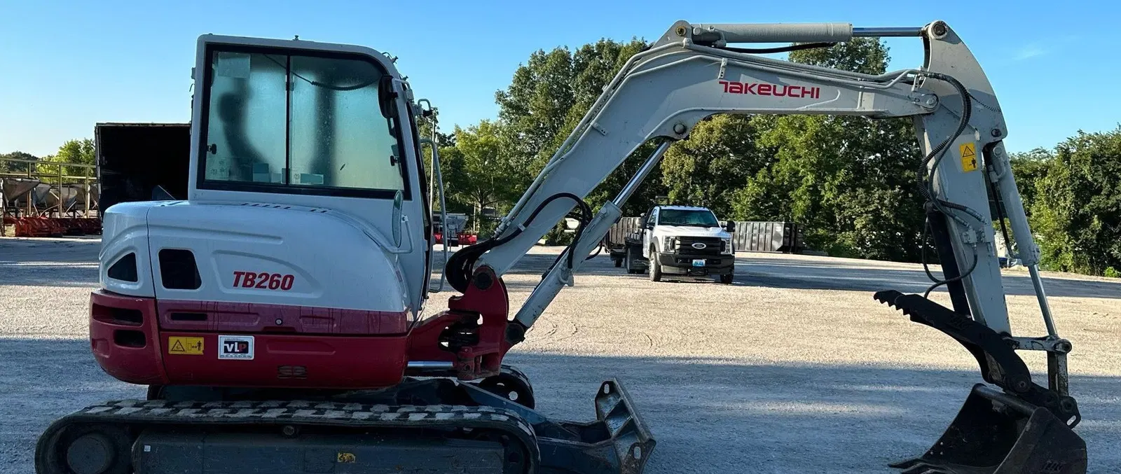 2016 Takeuchi TB260