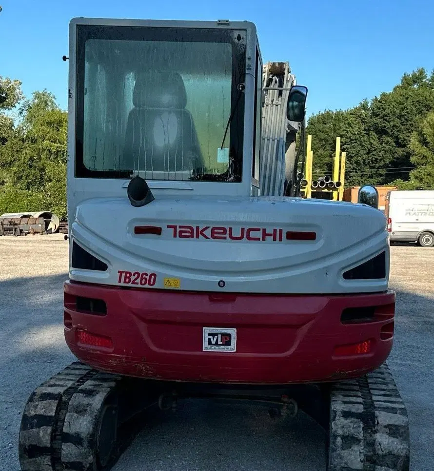 2016 Takeuchi TB260