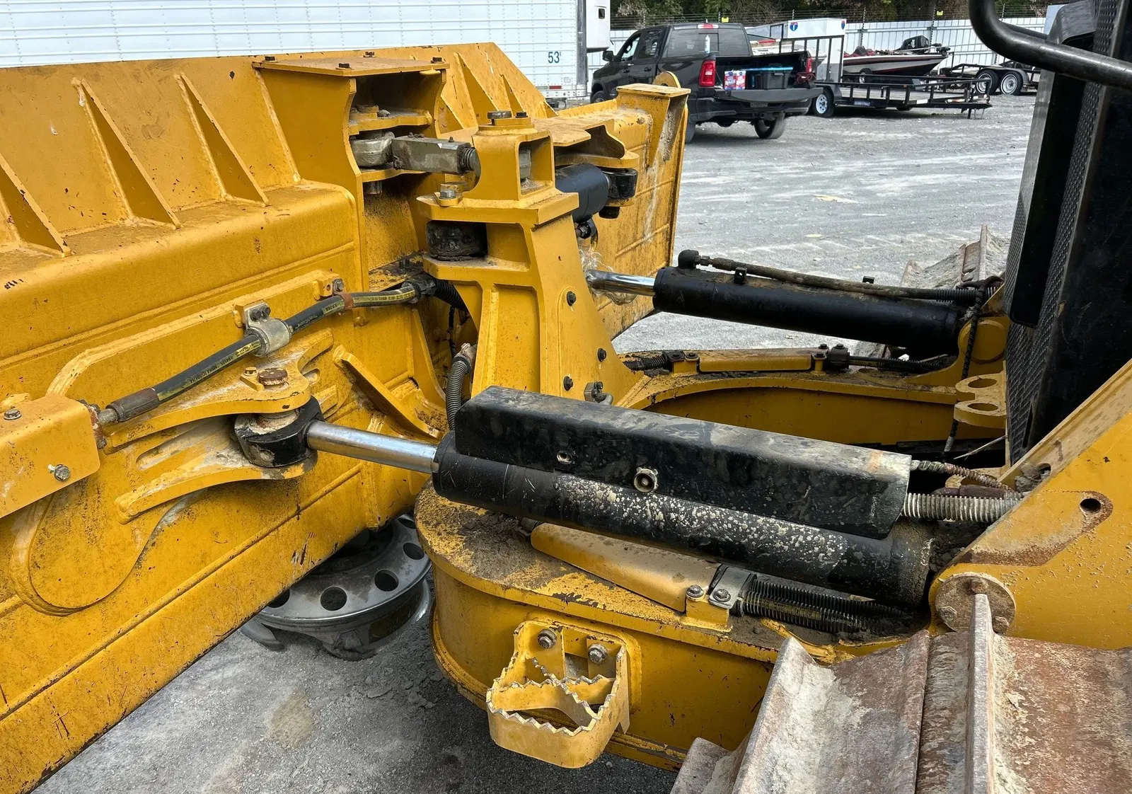 2021 Caterpillar D5