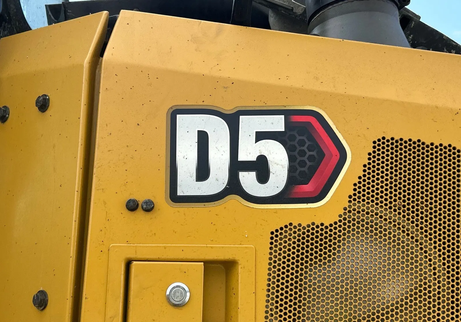 2021 Caterpillar D5