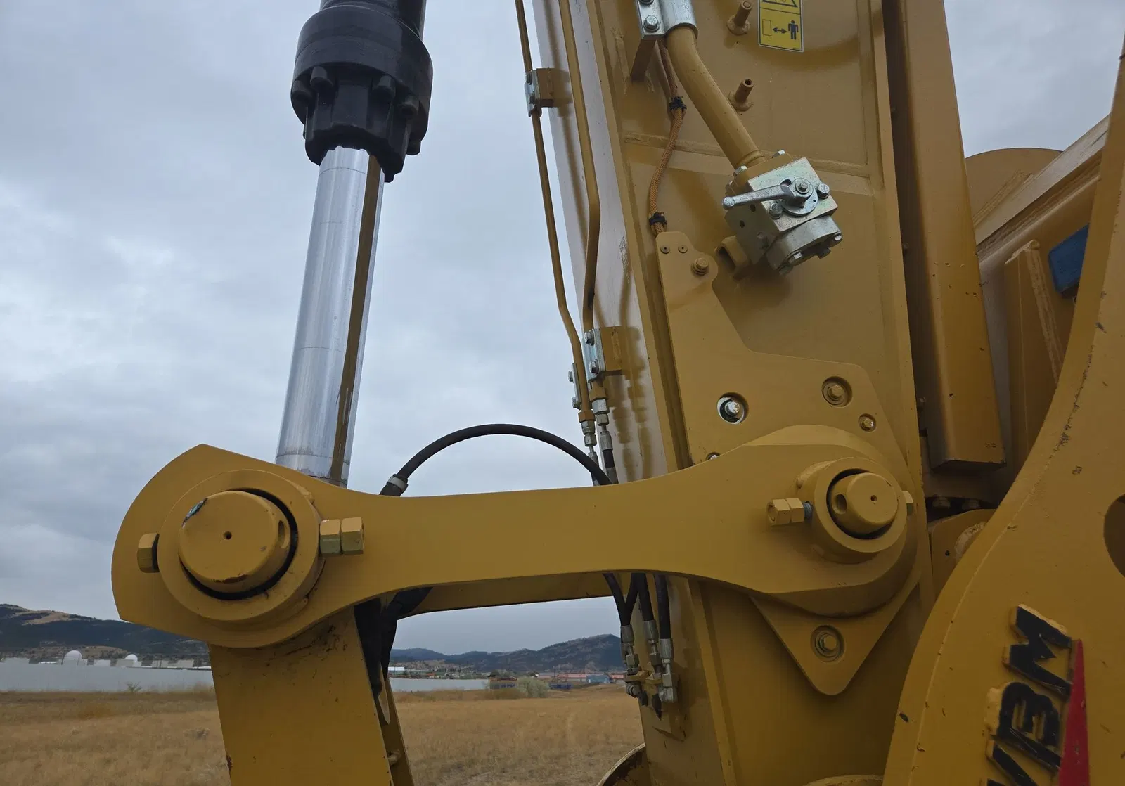 2023 Caterpillar 336