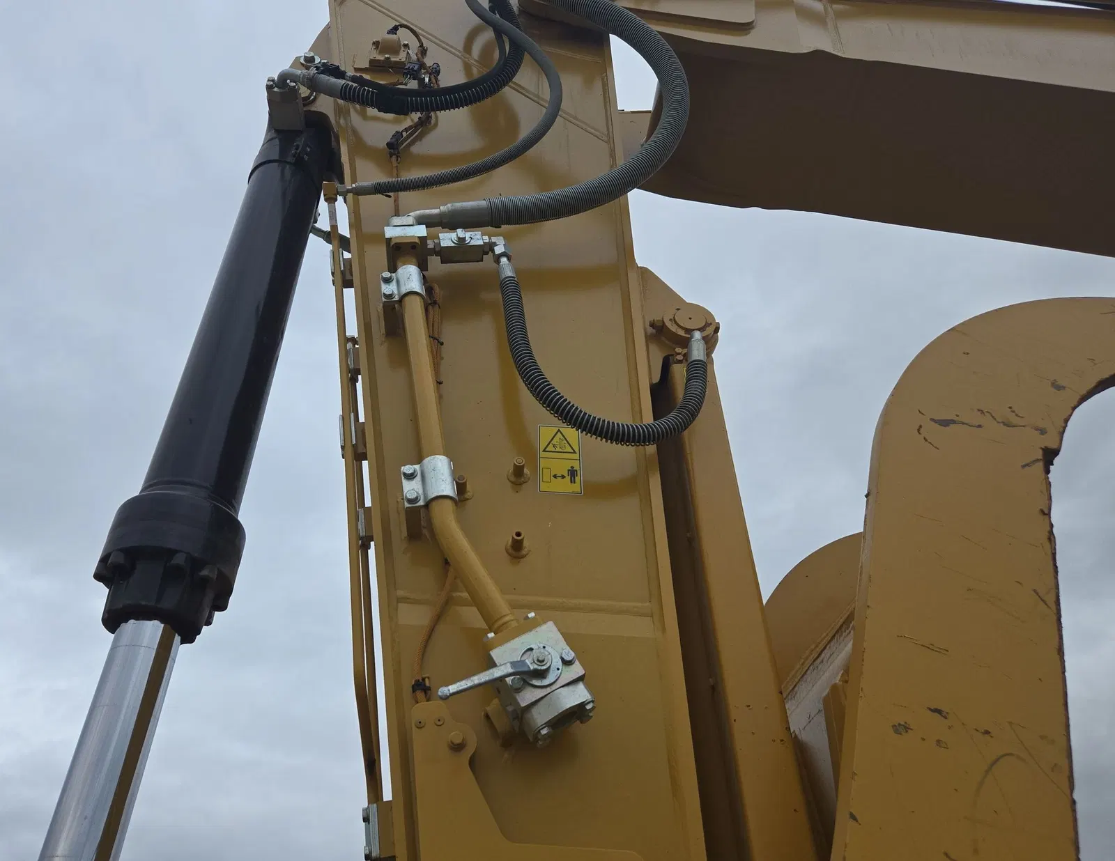2023 Caterpillar 336