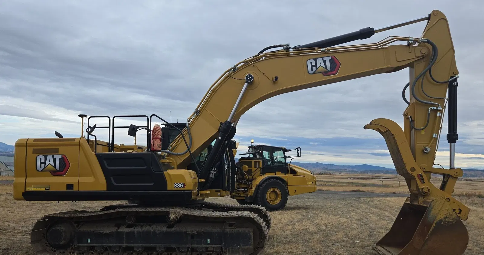 2023 Caterpillar 336