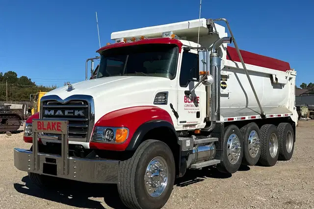 2007 Mack Granite