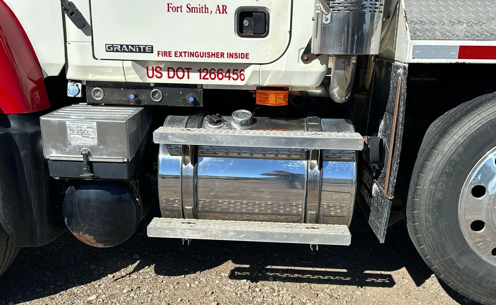 2007 Mack Granite