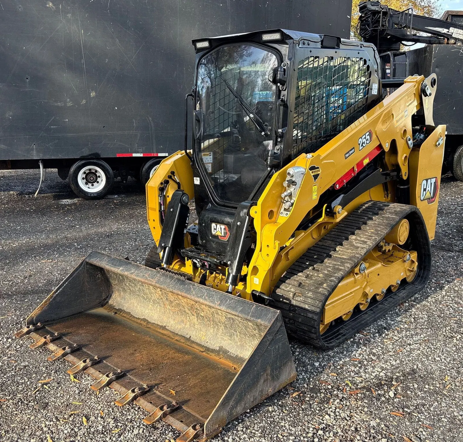 2025 Caterpillar 255