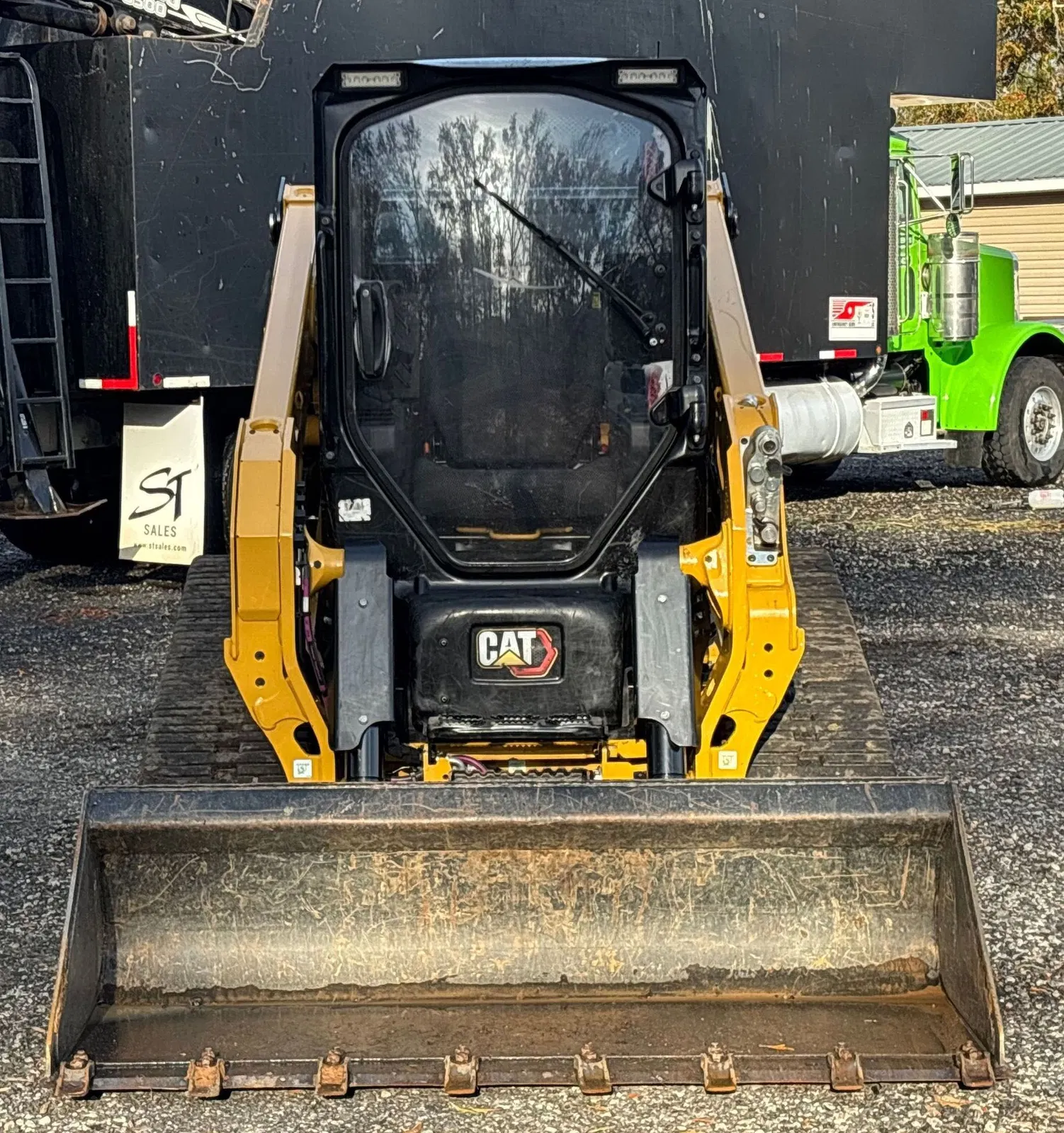 2025 Caterpillar 255