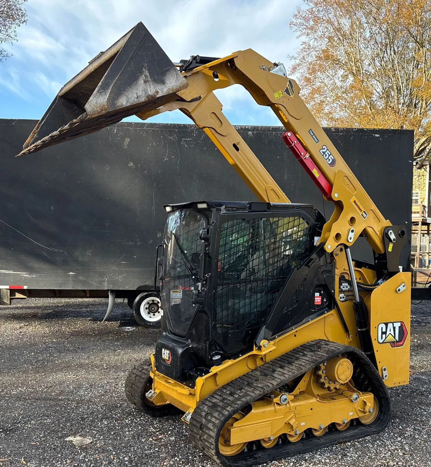 2025 Caterpillar 255