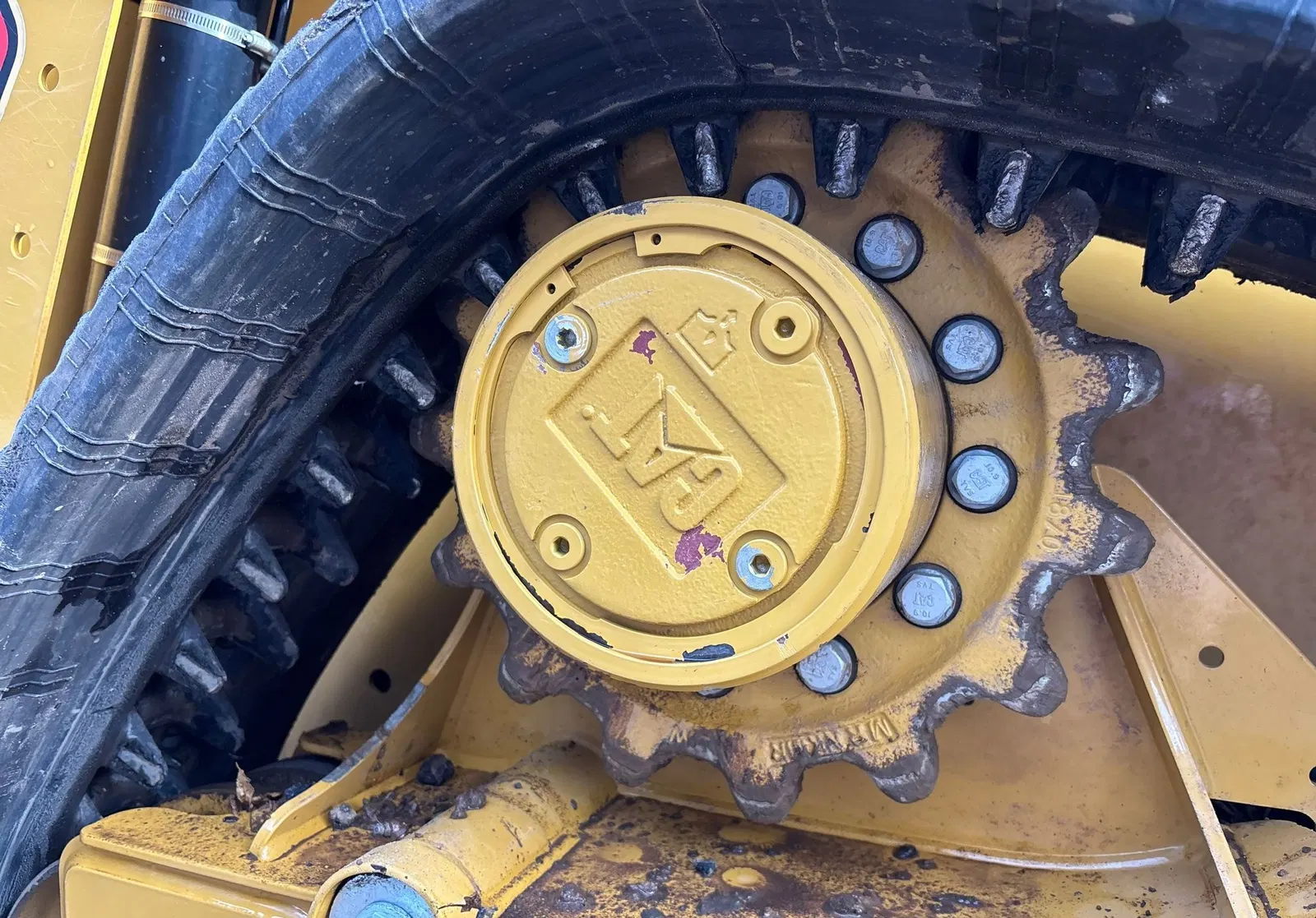 2025 Caterpillar 255