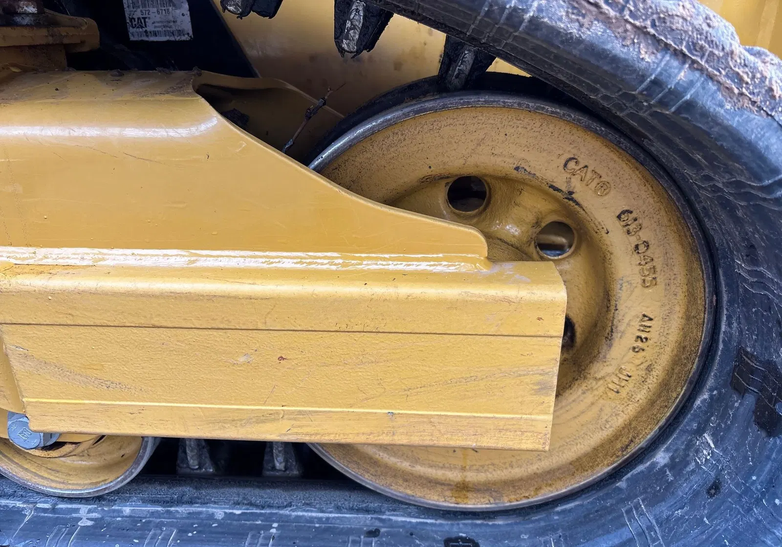 2025 Caterpillar 255