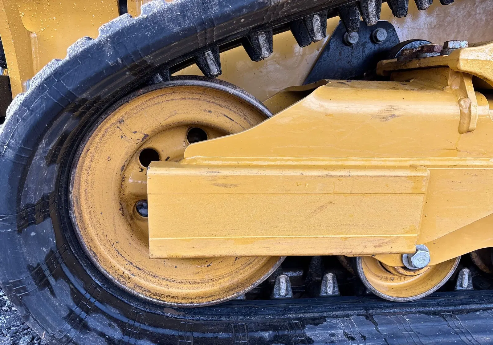 2025 Caterpillar 255