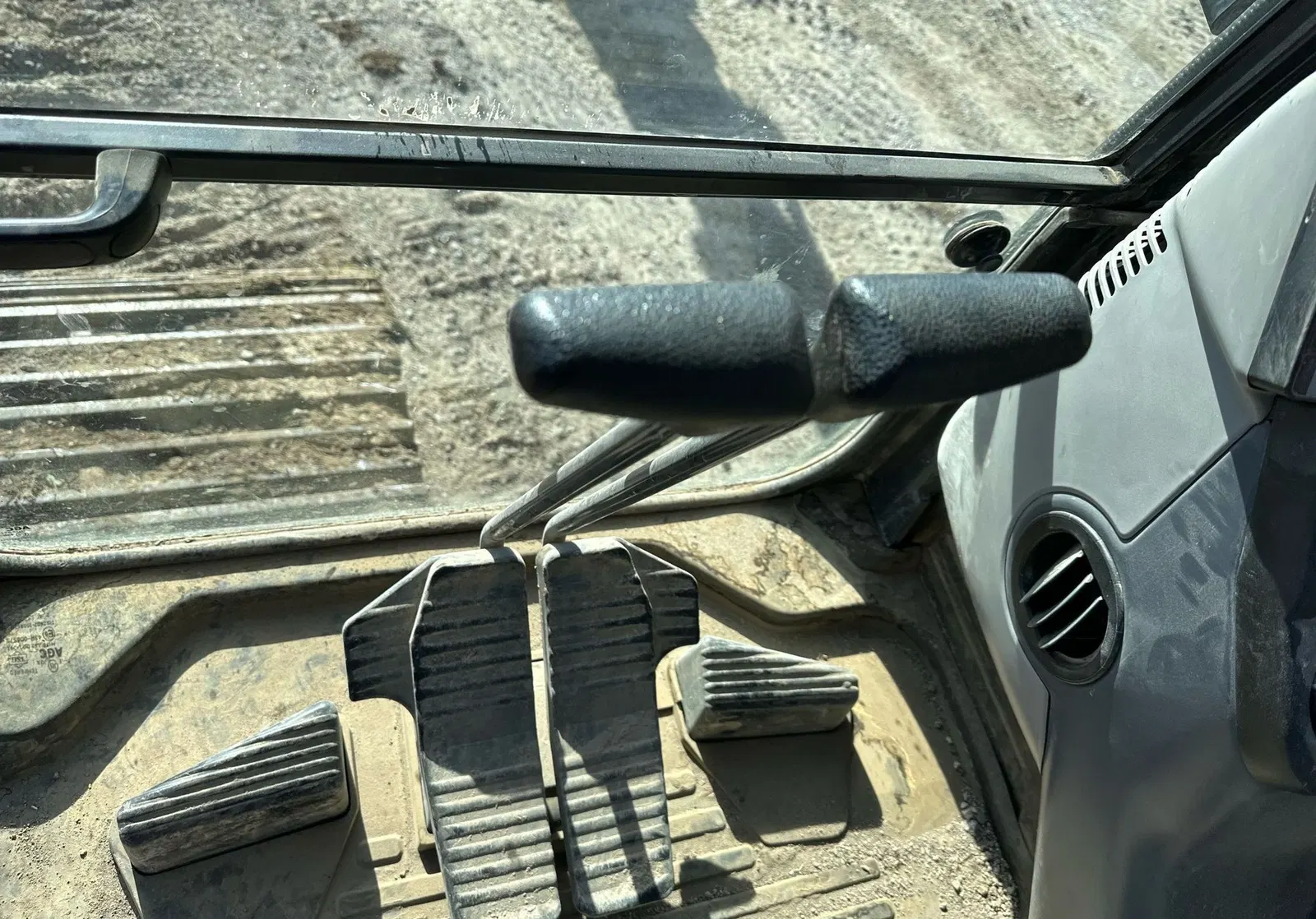2019 Komatsu PC360LC-11