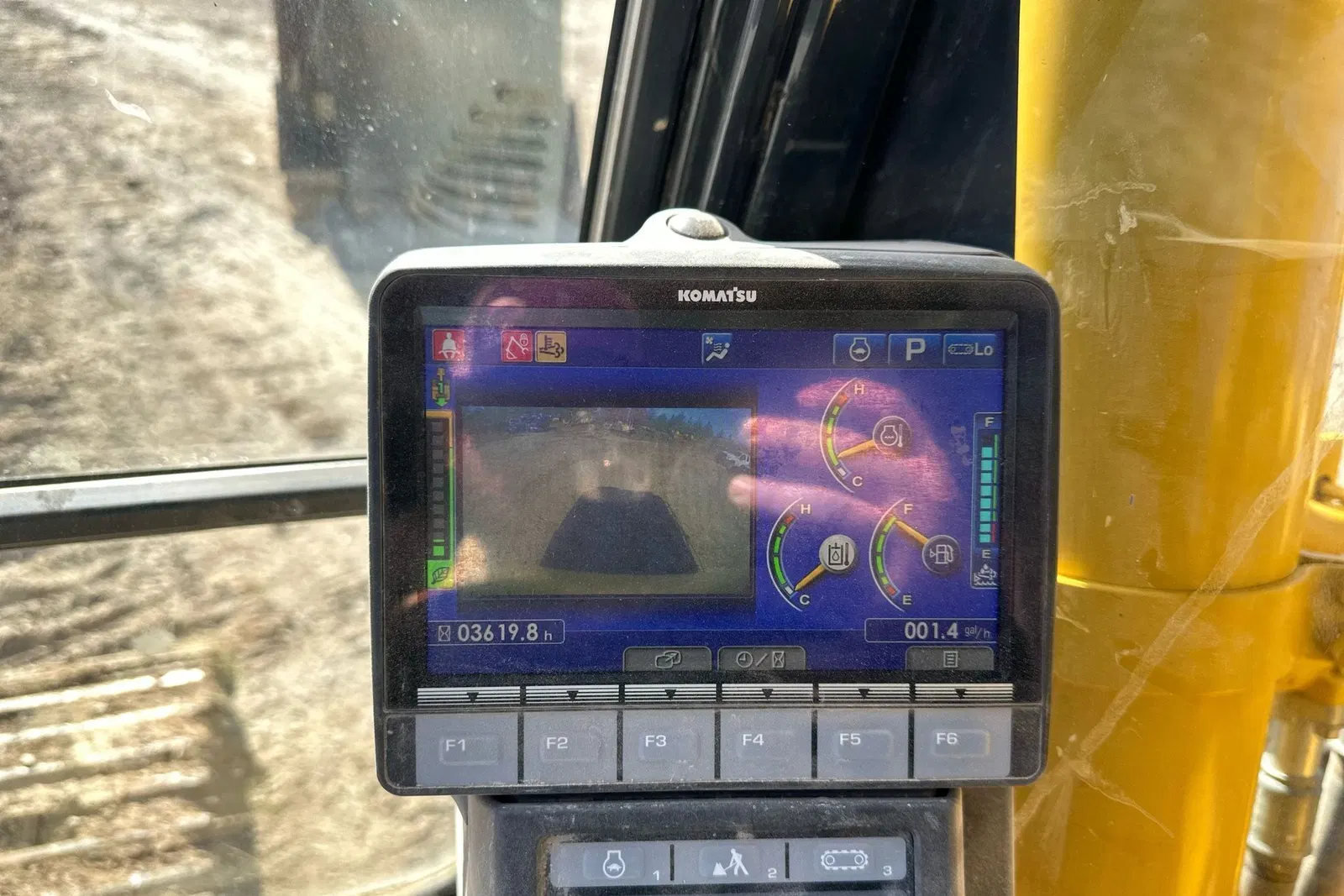 2019 Komatsu PC360LC-11