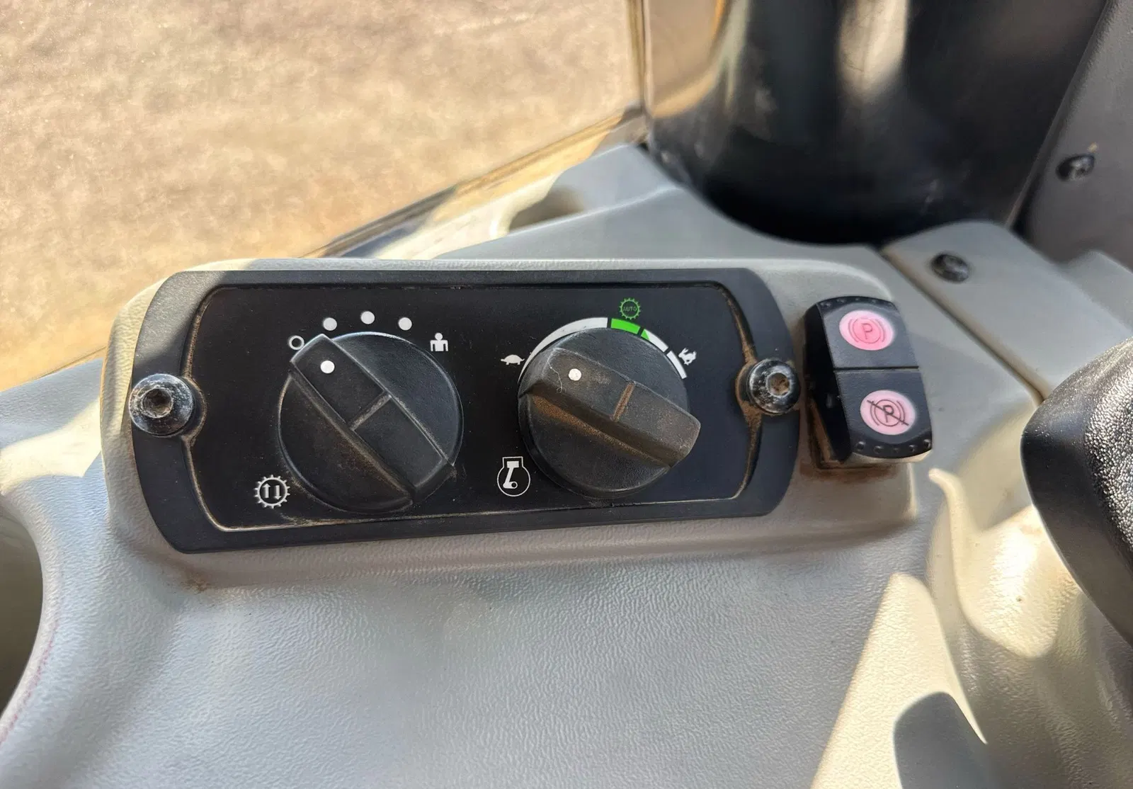 2018 Caterpillar D6N
