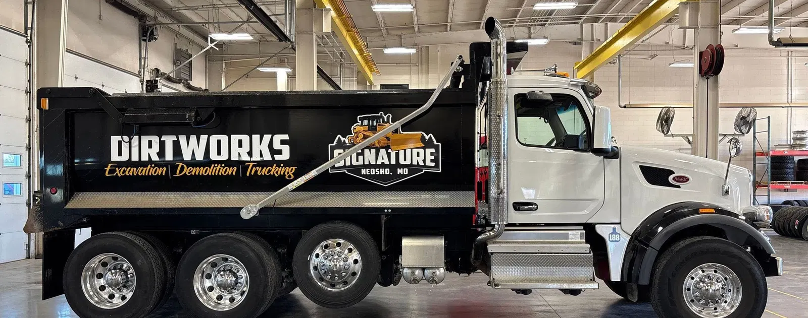 2025 Peterbilt 567