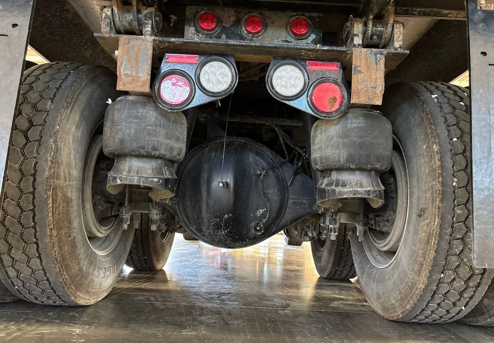 2025 Peterbilt 567