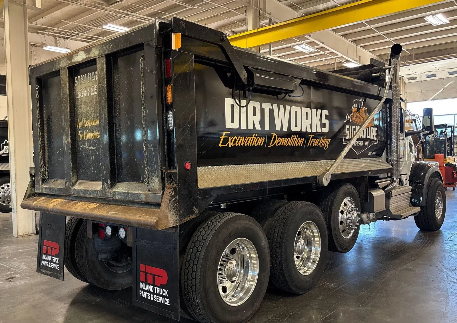 2025 Peterbilt 567