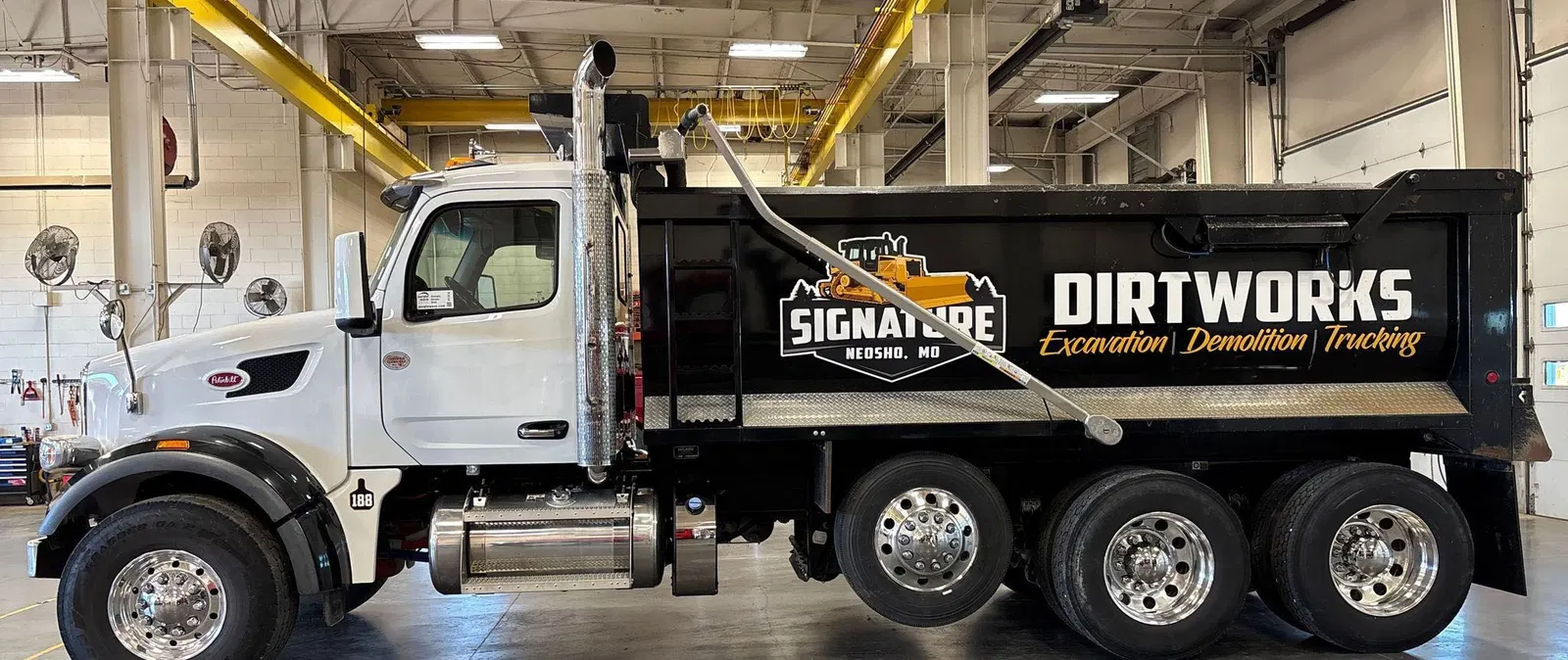 2025 Peterbilt 567