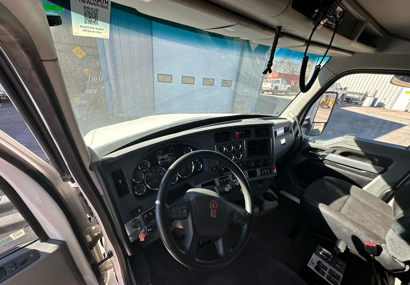 2021 Kenworth T880