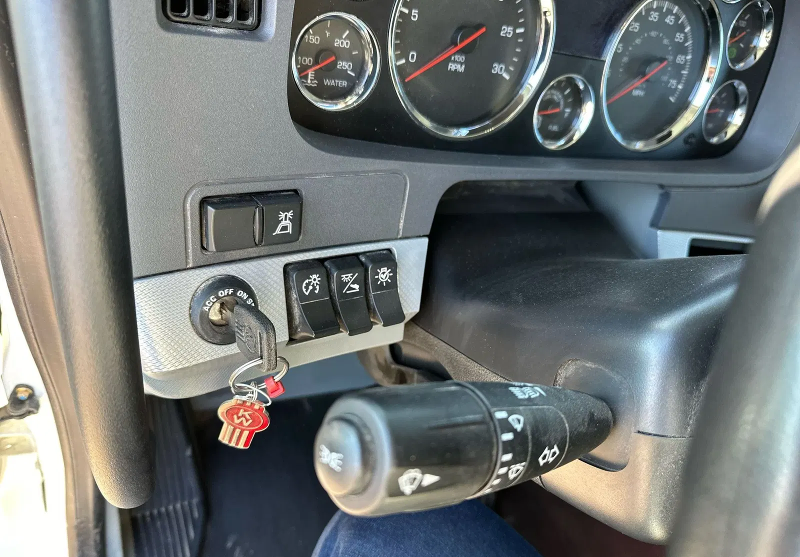 2021 Kenworth T880
