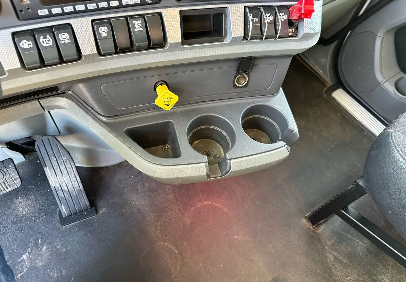 2021 Kenworth T880