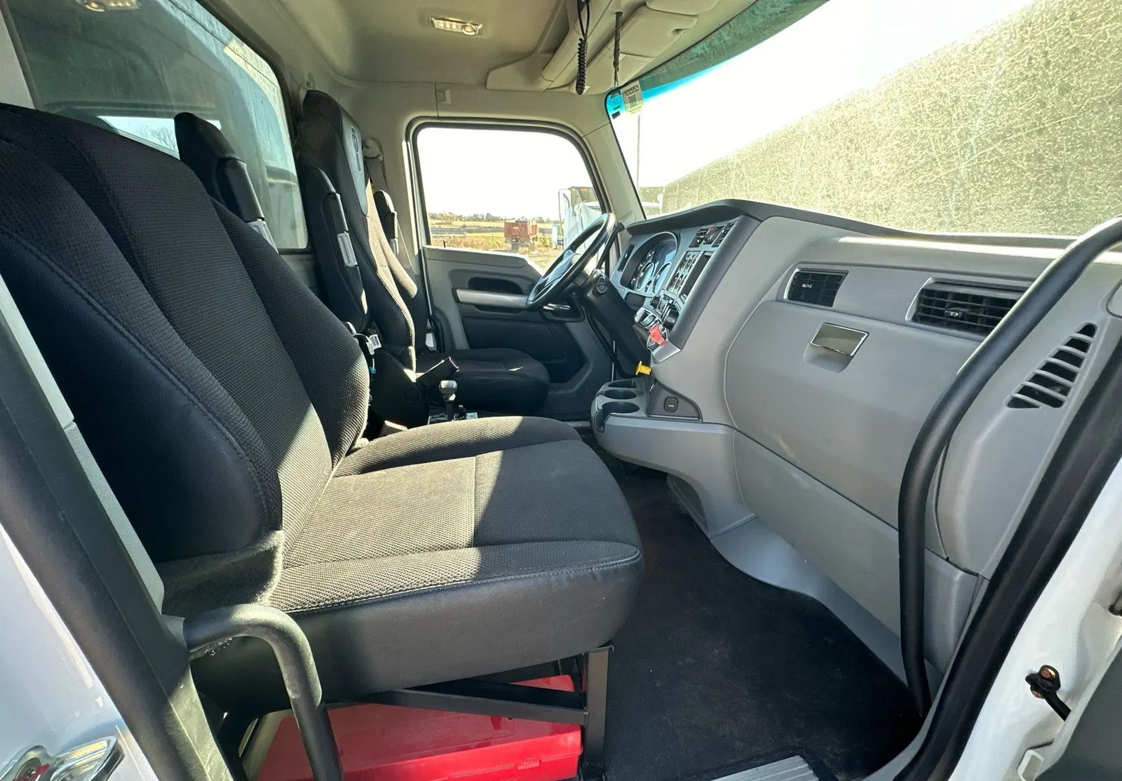 2021 Kenworth T880