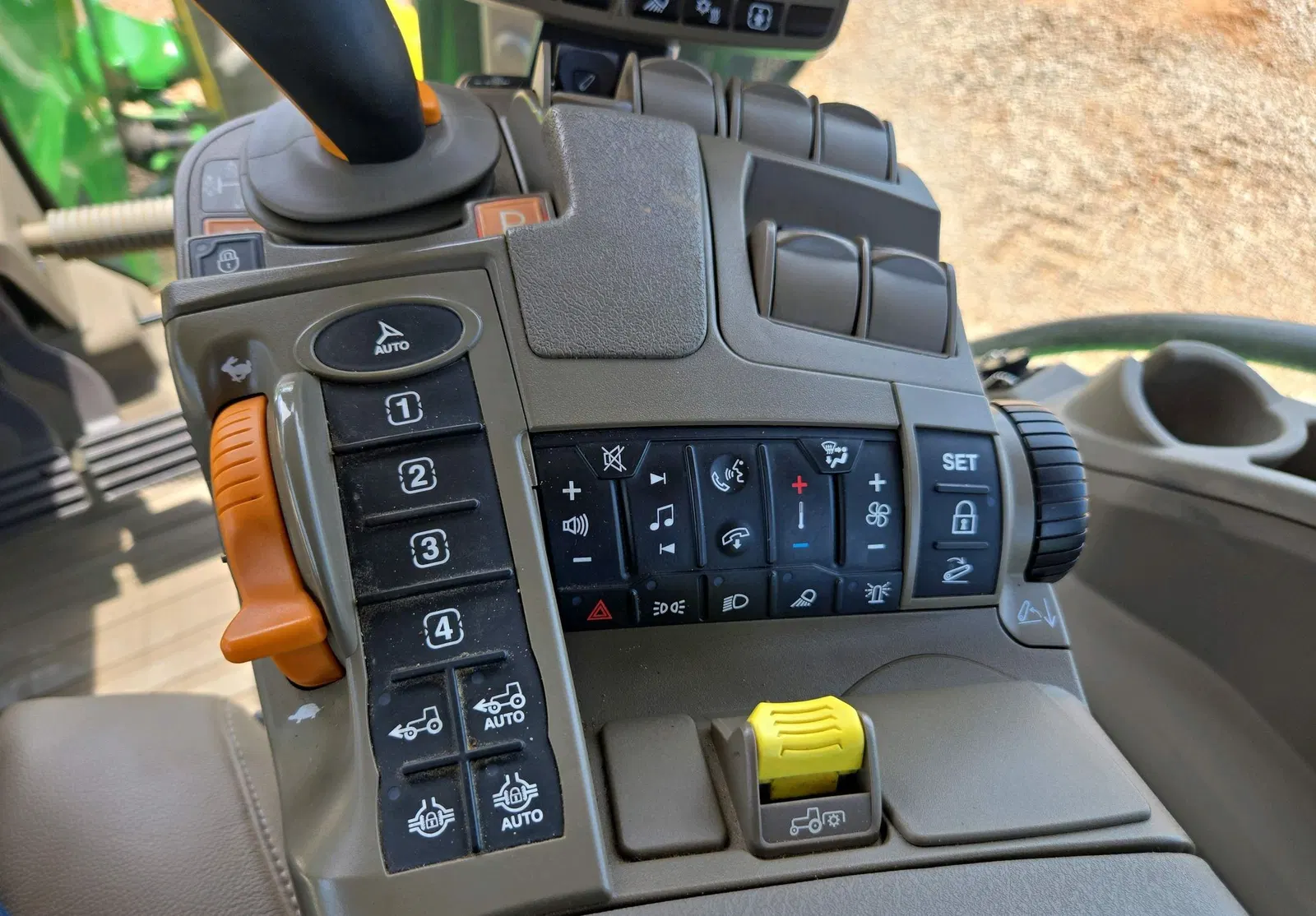 2021 John Deere 8R340