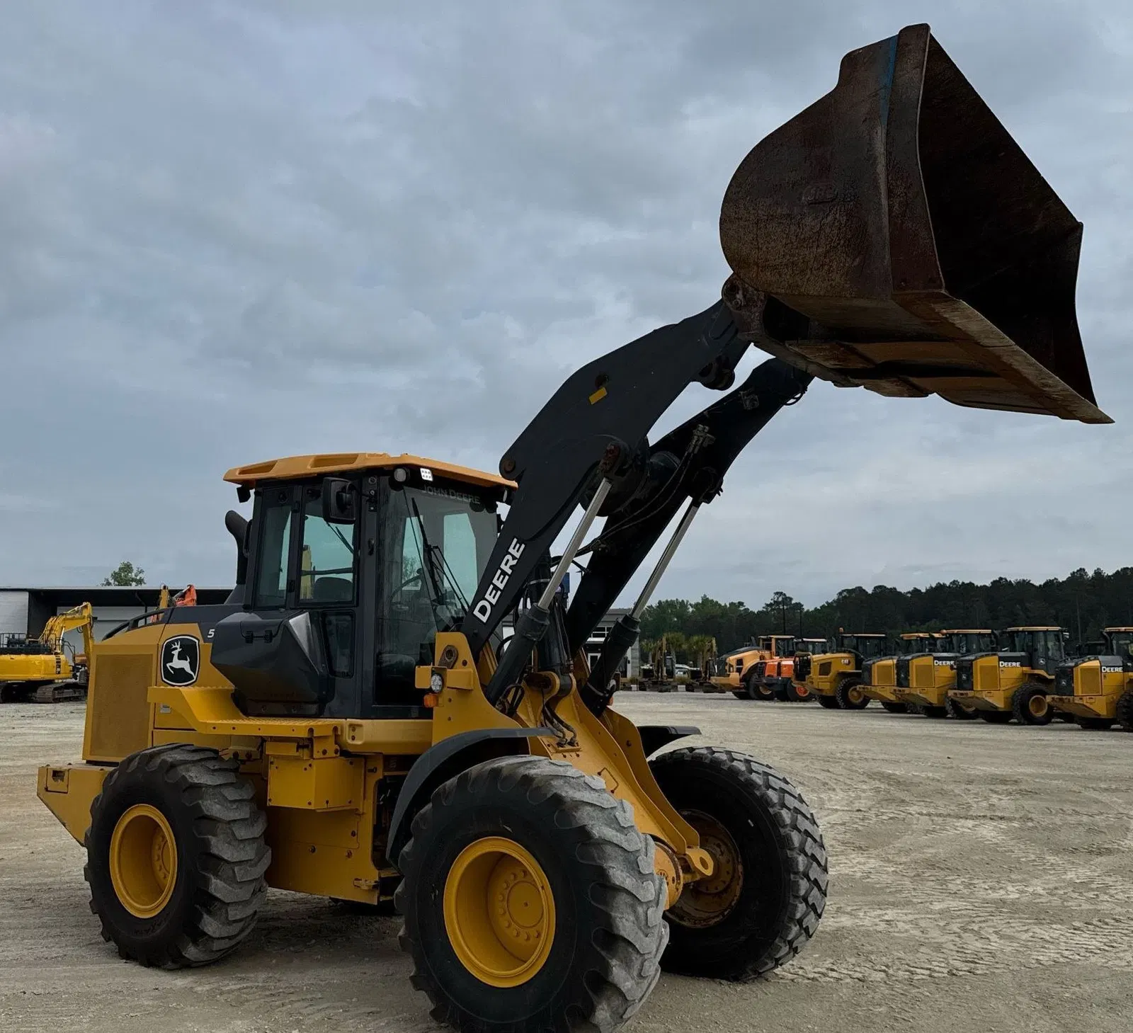 2019 John Deere 544L