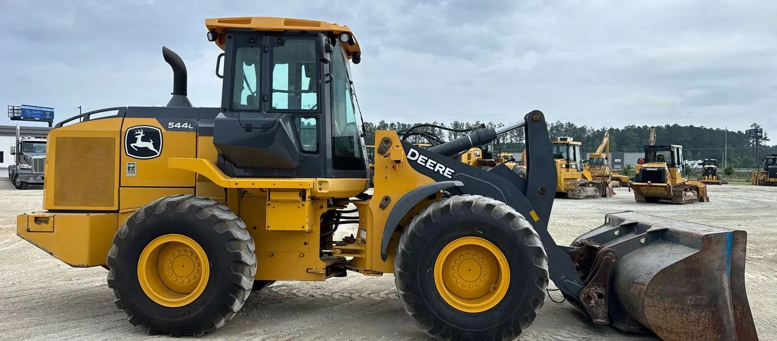 2019 John Deere 544L