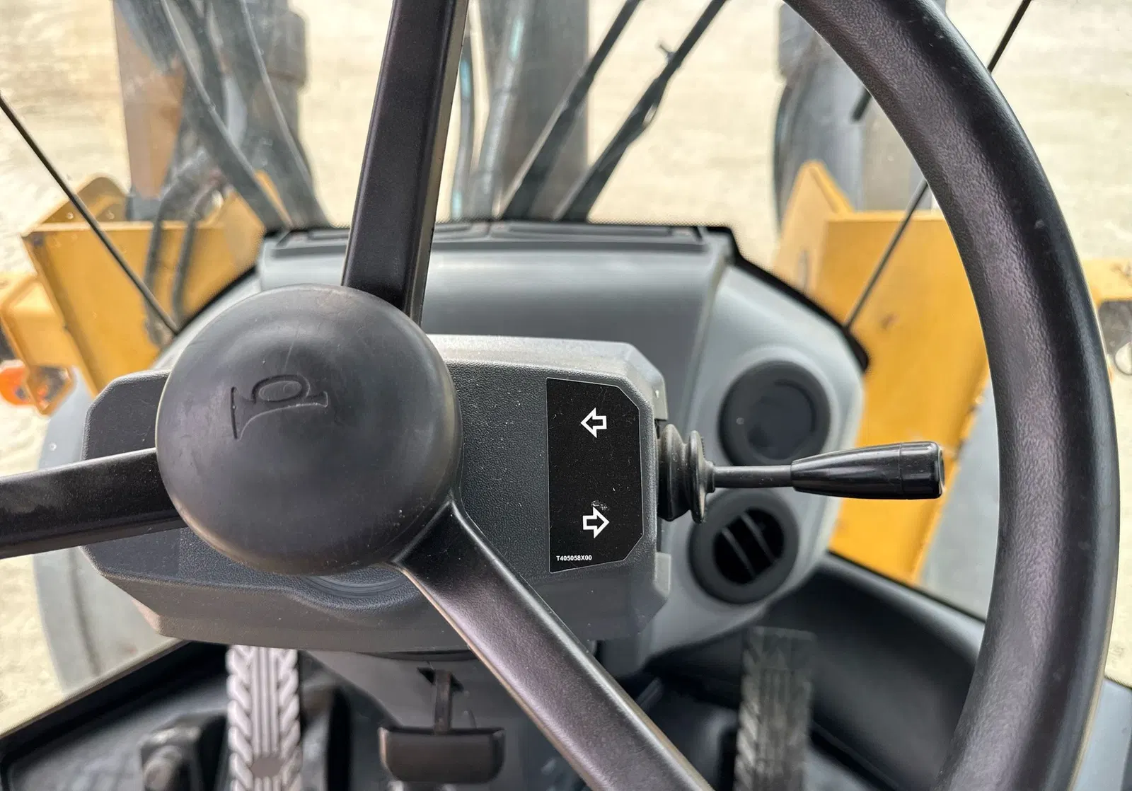 2019 John Deere 544L