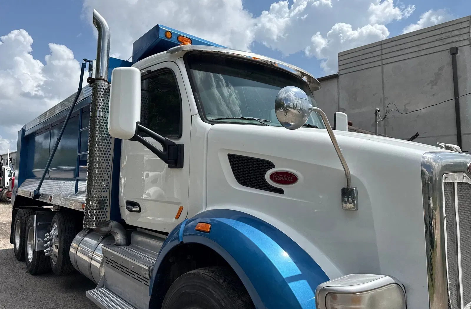 2019 Peterbilt 567