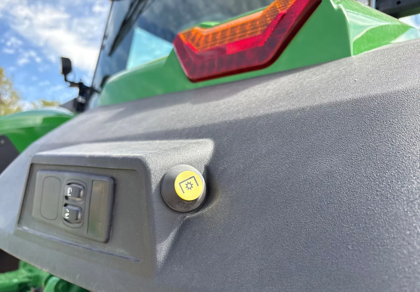 2020 John Deere 8R250