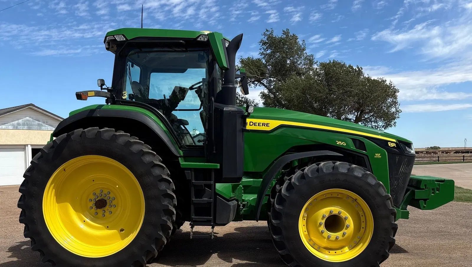 2020 John Deere 8R250