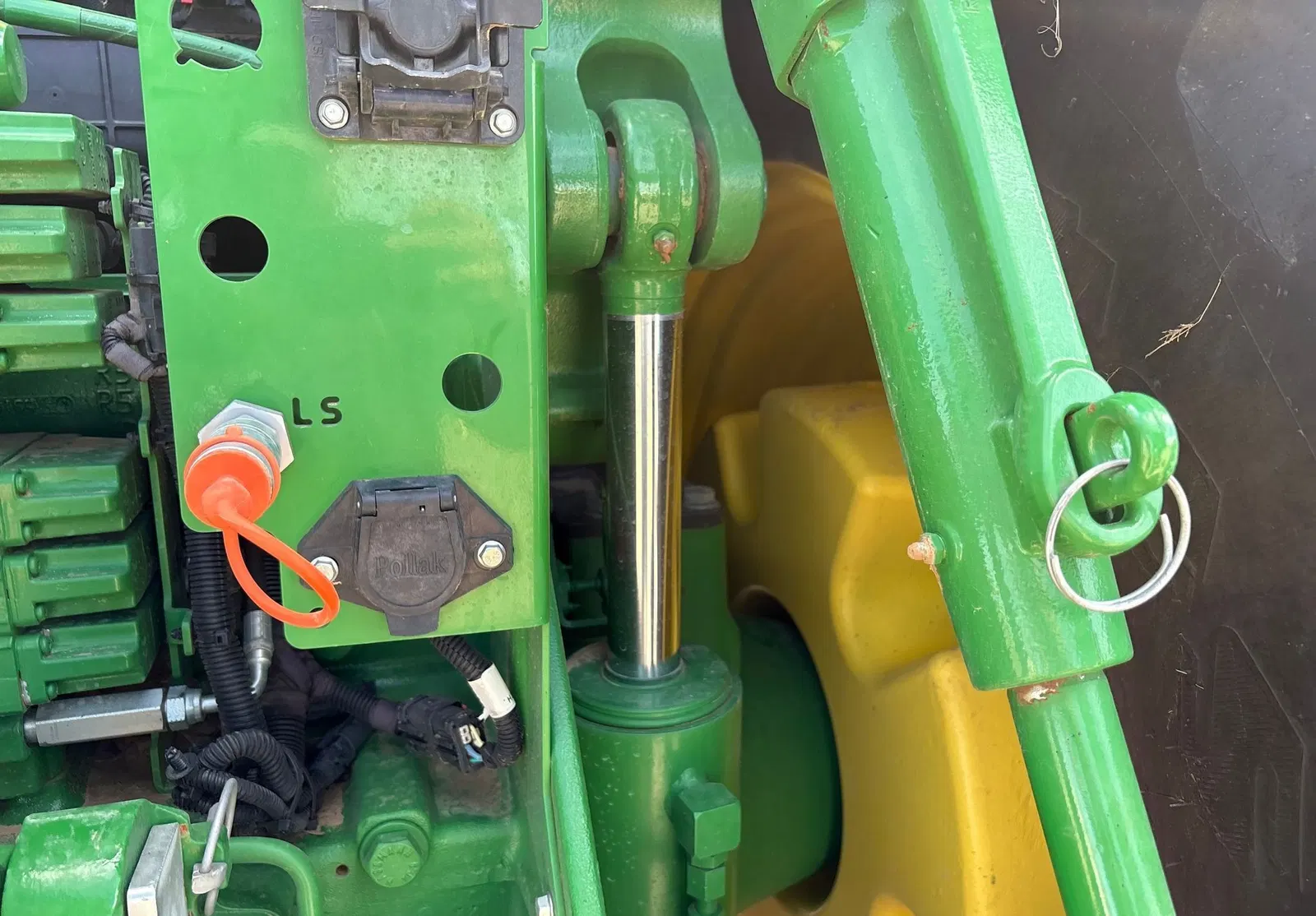 2020 John Deere 8R250