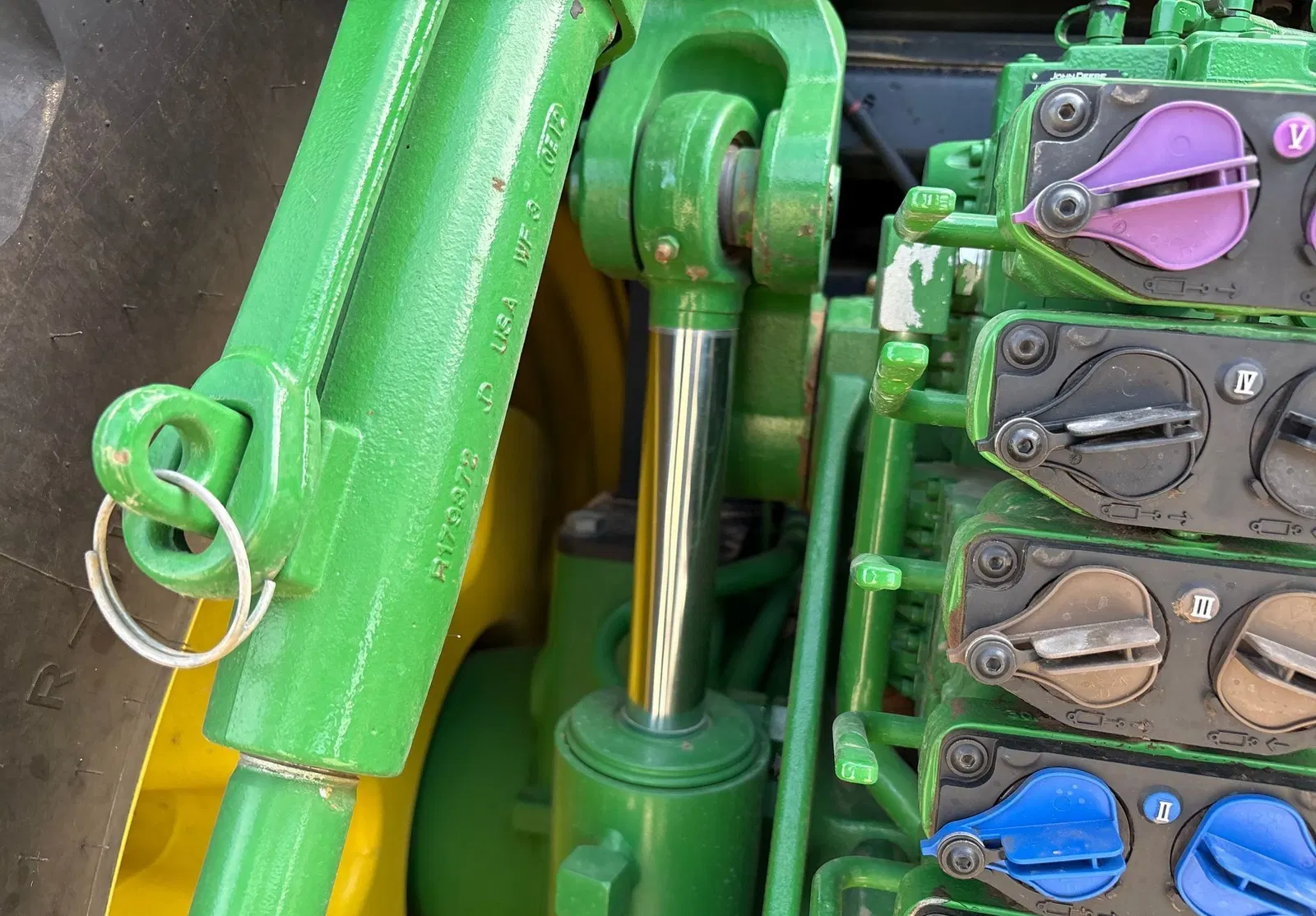 2020 John Deere 8R250