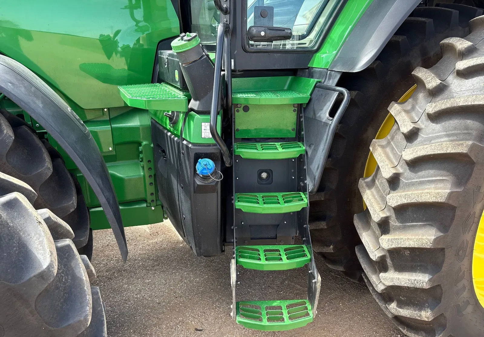 2020 John Deere 8R250