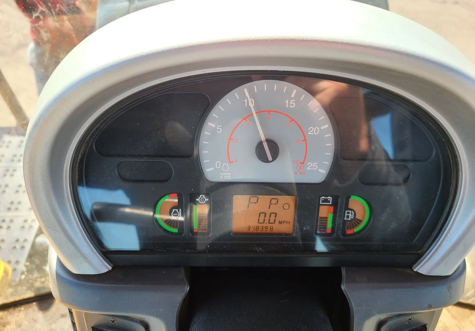 2010 Challenger MT765C