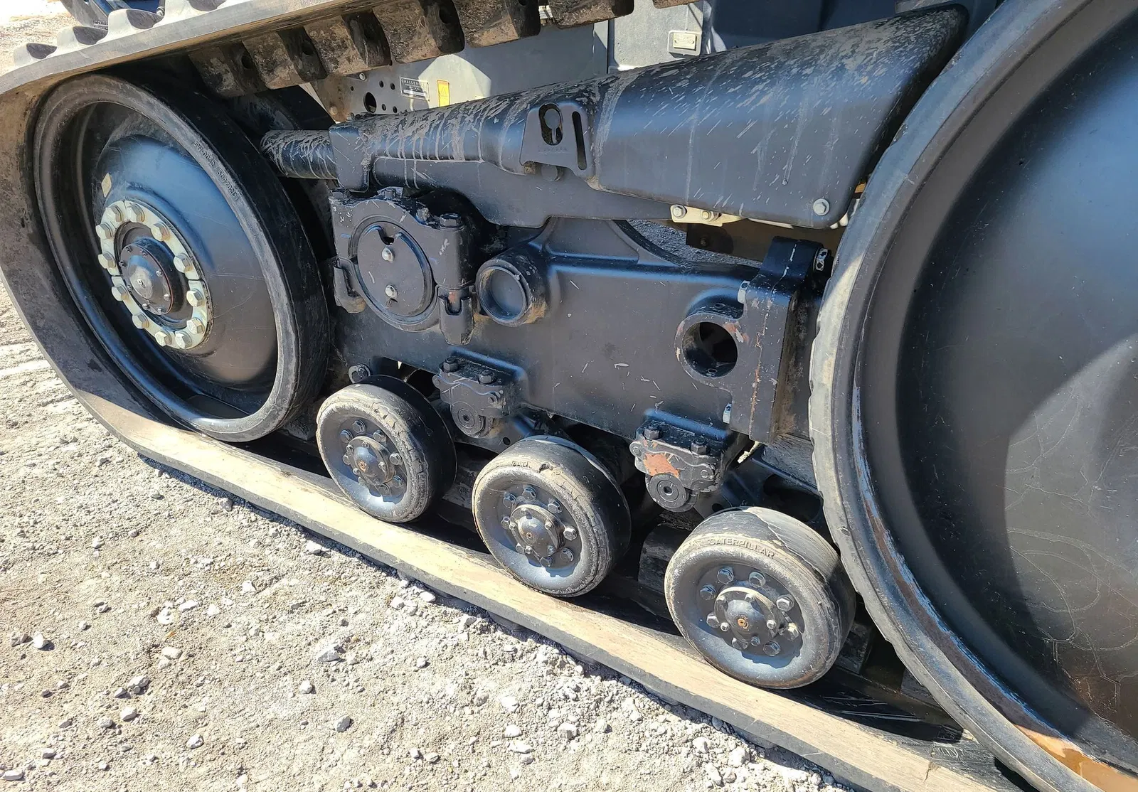 2010 Challenger MT765C