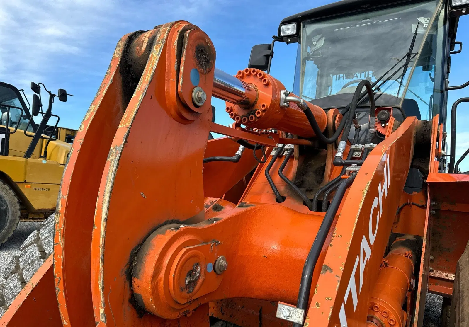 2021 Hitachi ZW220-6